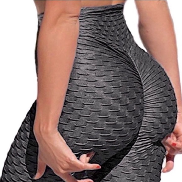 🖤 Brazilian Butt Lifting Leggings 🖤 - Picture 2 of 2